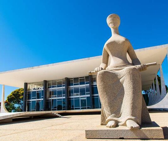 Plenário aprova aumento da remuneração dos ministros do Supremo Tribunal Federal