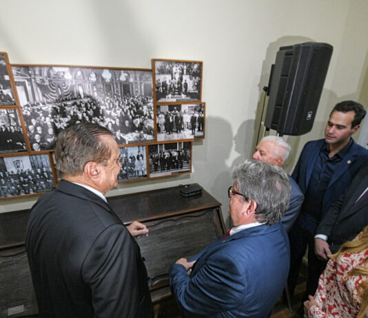 João Azevêdo participa de entrega das obras de restauração do prédio do Palácio da Justiça, em João Pessoa