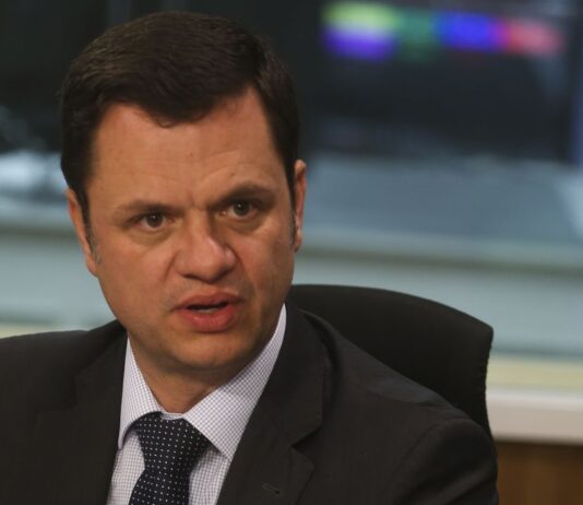 Torres diz que documento encontrado foi vazado “fora de contexto”. Ex-ministro da Justiça e ex-secretário de Segurança do DF está nos EUA