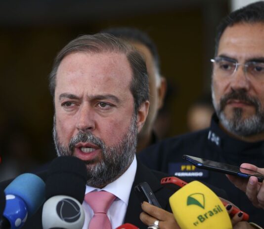 Setor elétrico muda tecnologia de segurança de sistemas de transmissão. Derrubada de torres acelera planos de instalação de câmeras e drones