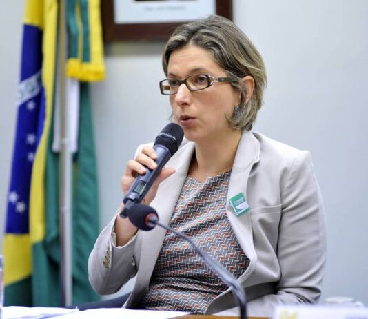 Delegada Christiane Corrêa, que investigou Bolsonaro, irá comandar Polícia Federal na Paraíba