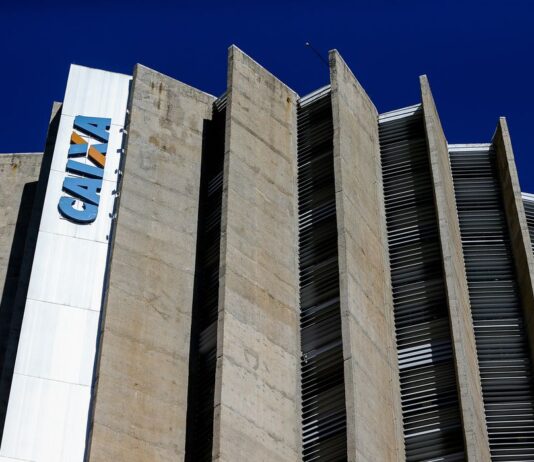 Caixa paga hoje Bolsa Família a beneficiários de NIS de final 3. Adicional de R$ 150 só começará a ser pago em março