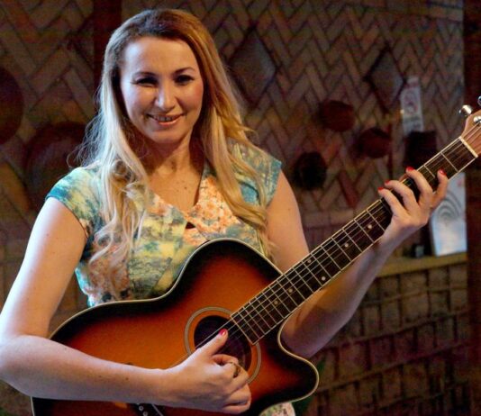 LUTO: Morre a cantora e compositora Rita de Cássia, de ‘Meu Vaqueiro, Meu Peão’ e ‘Saga de Um Vaqueiro’