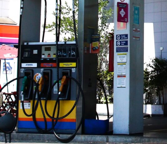 Fazenda anuncia reoneração de combustíveis em R$ 28,9 bilhões. Segundo o ministério, gasolina subirá mais que álcool