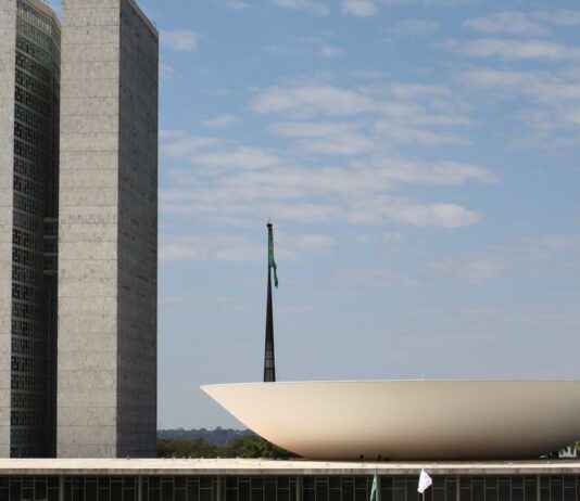 Reforma tributária é a aposta do Executivo e do Legislativo em 2023. Negociação está sob comando do ministro da Fazenda