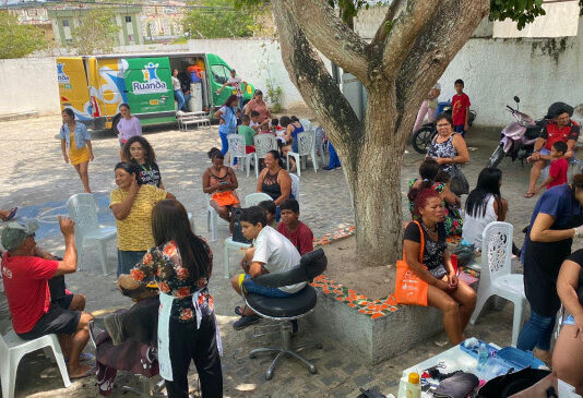 Prefeitura realiza cerca de 500 atendimentos durante manhã de atividades através do Cras Mutirão, em Bodocongó