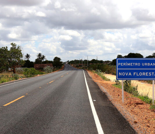João Azevêdo inaugura a nova PB-151 e travessia urbana em Picuí e Nova Floresta