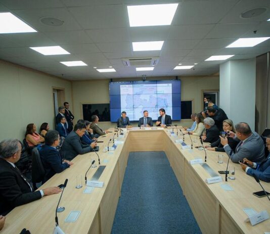 Em audiência com ministro dos Transportes, vereadores de CG debatem linha férrea e duplicação da BR-230