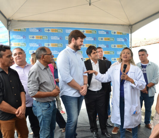 Bruno entrega reforma da UBS Jocel Fechine e obras de pavimentação de ruas, nos Cuités