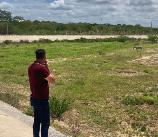 Deputado estadual Sargento Neto visita Juazeirinho e ouve demandas da população