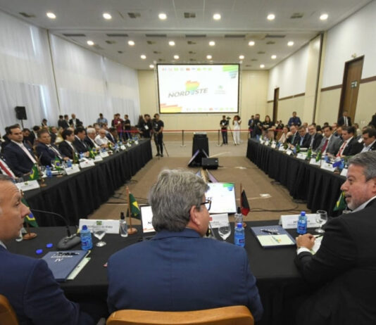 João Azevêdo defende reforma tributária justa e que reduza as desigualdades regionais