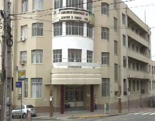 Prefeito decreta ponto facultativo nas repartições municipais, nesta quinta-feira