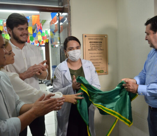 Bruno e diretor-presidente da Energisa entregam climatização do Hospital Pedro I