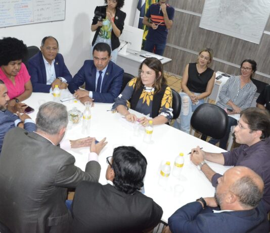 Vereadores se reúnem com secretário-executivo de Saúde para discutir hemodiálise no município