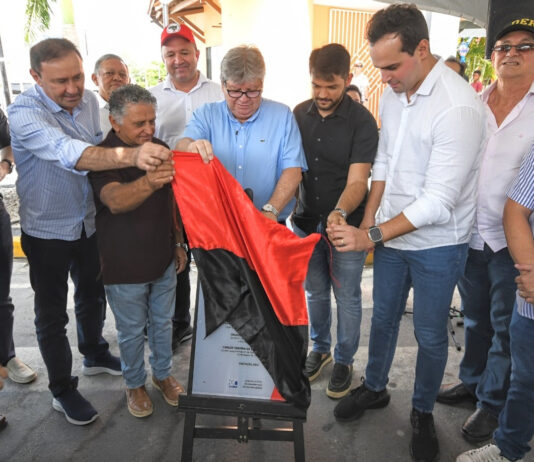 João Azevêdo inaugura travessias urbanas de Tenório, Assunção e Taperoá e destaca investimentos do governo nos municípios