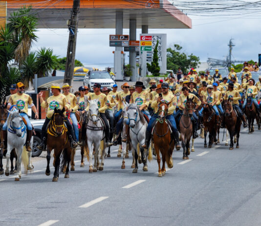 Cavalgada Junina levou animação, cultura e tradição às ruas de Campina Grande, neste sábado