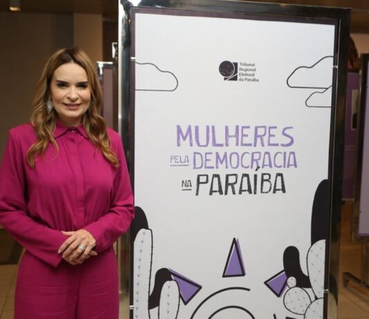 Daniella é homenageada no evento ‘Mulheres pela democracia’ do TRE-PB