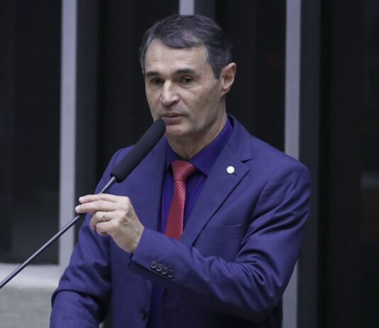 123 Milhas: Romero Rodrigues quer ouvir donos da empresa na comissão de turismo