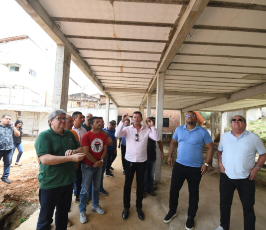 João Azevêdo inaugura travessias urbanas e inspeciona obras de educação em Juarez Távora e Serra Redonda