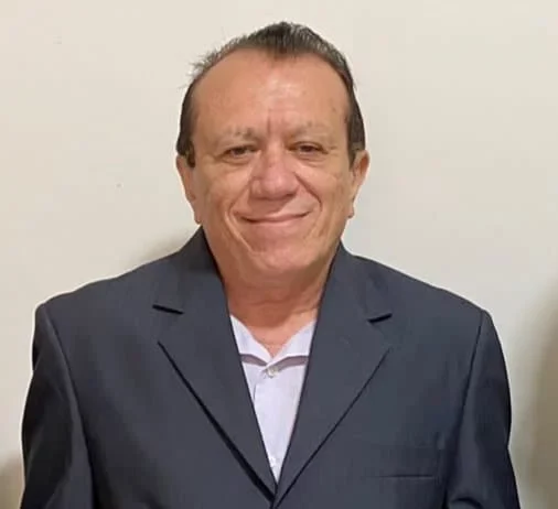 COLUNA POLÍTICA EM DIA: COM JOÃOZITO SILVA, PROFISSIONALISMO E COM HISTÓRIA