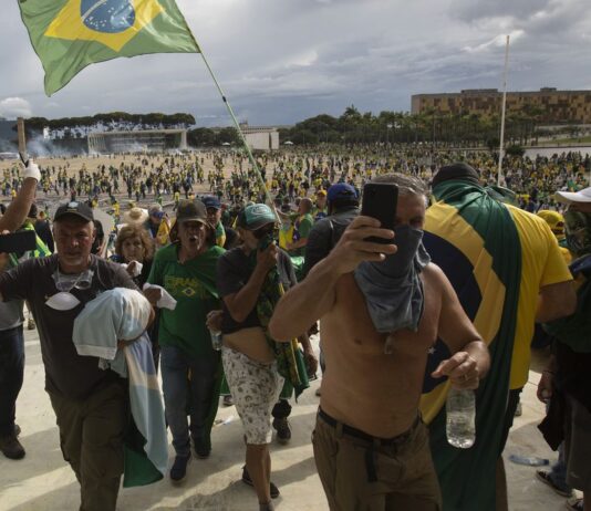 Cúpula da PM do Distrito Federal é alvo de operação da Polícia Federal Objetivo é aprofundar investigações de autoridades distritais