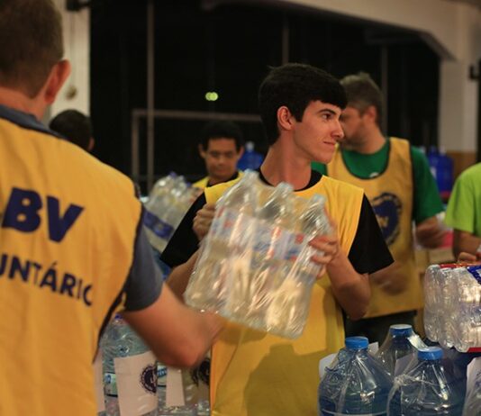 Boa ação voluntária – Paiva Netto