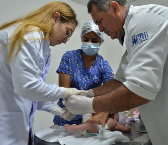 Hospital Pedro I implanta serviço de ortopedia pediátrica com foco em pé torto e doenças congênitas