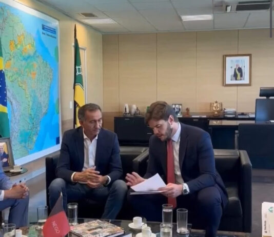 Bruno despacha com o ministro do Desenvolvimento Regional e pede apoio para obras e ações voltadas à zona rural de Campina Grande