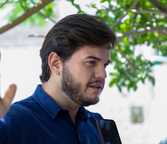 PACOTE DE MEDIDAS – Com crise e diminuição dos repasses de recursos federais, Bruno corta o próprio salário e despesas administrativas para garantir conclusão de obras em Campina Grande