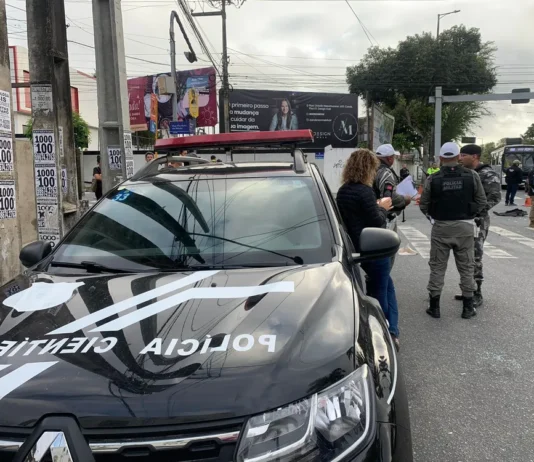 Duas mulheres morrem em acidente entre carro e moto às margens do Açude Velho, em Campina Grande
