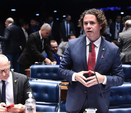 Com voto e “apoio irrestrito” de Veneziano, Senado aprova Política Nacional de Incentivo à Doação de Órgãos; veja o que muda