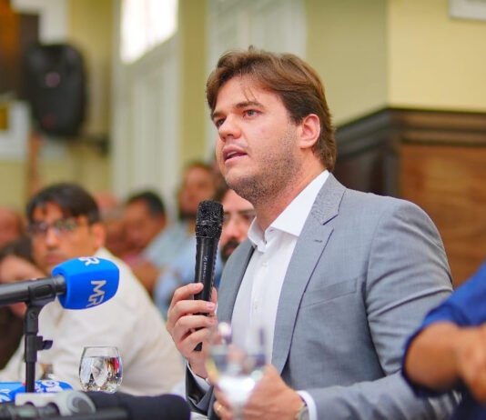 Bruno diz que optou por não transferir conta para os contribuintes, nega demissão em massa e garante: “Vamos priorizar quem efetivamente se dedica ao serviço público”