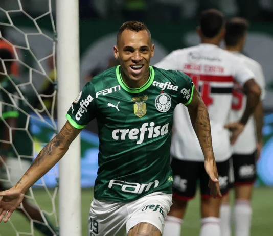 Campeonato Brasileiro: Palmeiras goleia São Paulo por 5 a 0. Grêmio supera Flamengo de virada em Porto Alegre