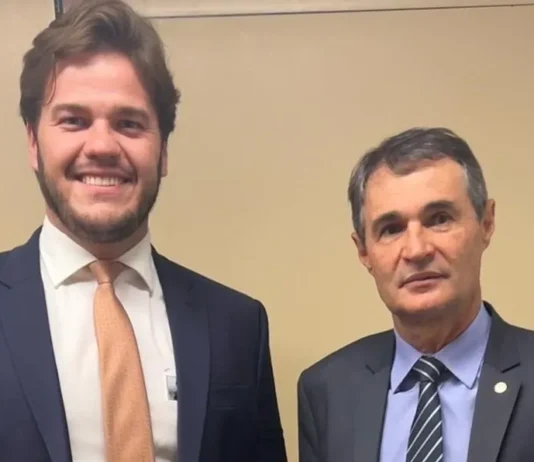 Romero recebe Bruno em seu gabinete em Brasília