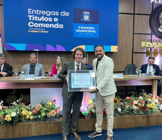 Veneziano recebe título de cidadania de Patos e reafirma compromisso com desenvolvimento da cidade