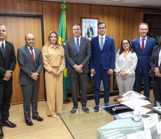 PARA CAMPINA: Em reunião com o ministro da Educação, Daniella Ribeiro anuncia novo Complexo de Extensão Universitária (CEU) da UFCG, orçado em R$ 18 milhões; 90% dos recursos virão de emendas da senadora