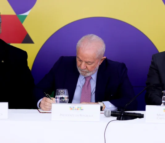 Lula anuncia decreto de GLO em portos e aeroportos. Ato estabelece operação integrada de combate ao crime organizado