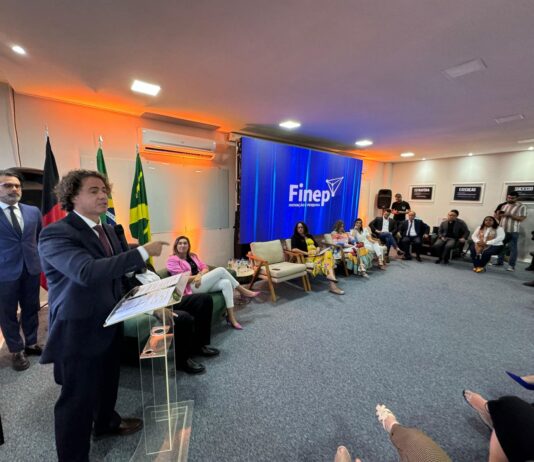 Veneziano recebe Ministra da Ciência, Tecnologia e Inovação e assegura R$ 13 milhões junto à Finep para a reestruturação do PaqTcPB