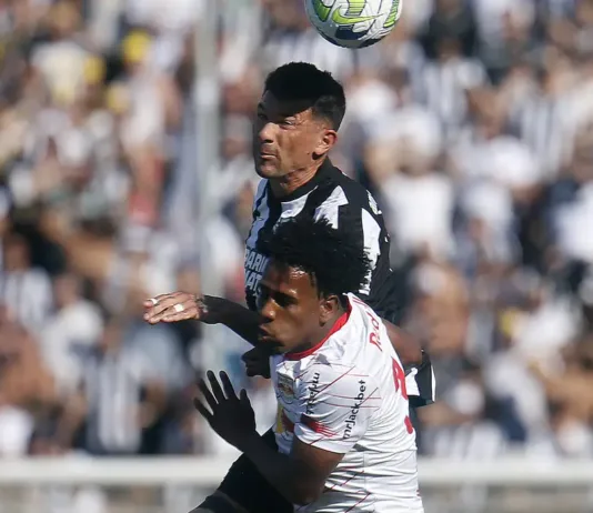 Braga e Bota empatam e Palmeiras termina rodada como líder. Corinthians bate Grêmio e impede liderança da equipe gaúcha