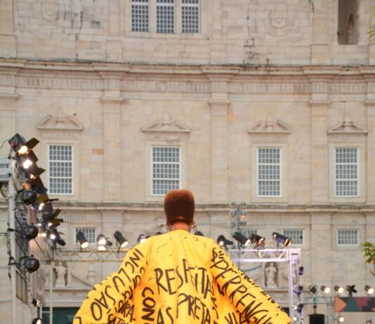 Will Bank leva Dismorfia Financeira para passarela mais preta do país