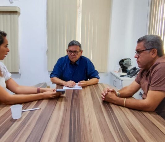 Prefeitura firma parceria com a CDL Campina Grande para realização do Natal Premiado 2023