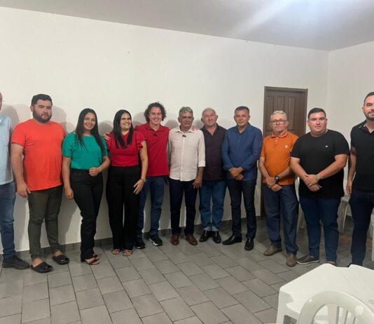 Veneziano participa de festa de emancipação de Frei Martinho, assegura recursos para a cidade e prefeito destaca: “O povo vai saber agradecer”