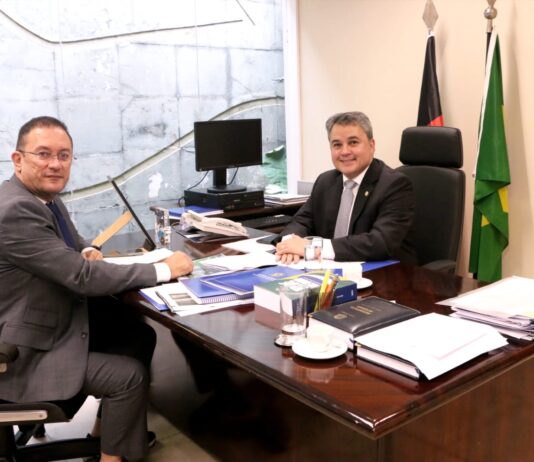 Efraim destrava liberação de R$ 1 milhão para a Saúde de Campina Grande