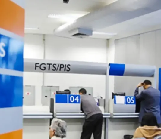 Trabalhadores podem sacar abono salarial do PIS/Pasep até quinta-feira. Benefício é para quem recebeu até dois salários minimos