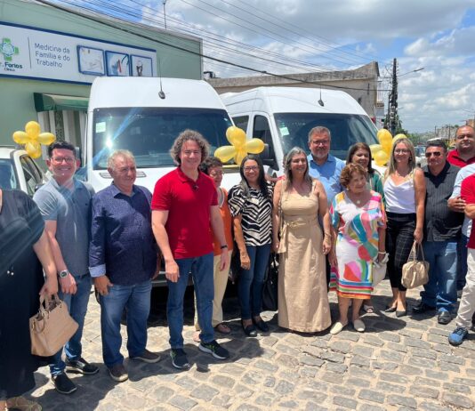 Prefeita de Areia agradece emendas de Veneziano e Nilda Gondim que proporcionaram veículos para a Saúde e Agricultura