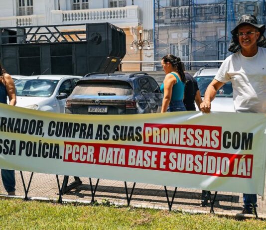 Em ato na capital, Sargento Neto volta a cobrar direitos dos policiais e bombeiros