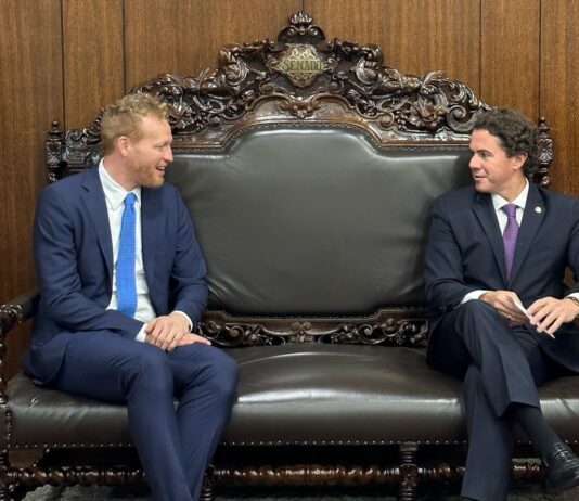 Projeto de Veneziano determina que empresas de transporte por aplicativos garantam sistemas de geolocalização a seus motoristas