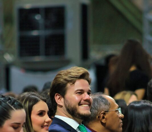 Na abertura da 26ª edição da Consciência Cristã, Prefeitura formaliza doação de terreno para construção da sede da Vinacc