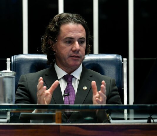 Presidente da Frente Parlamentar de Recursos Naturais e Energia, Veneziano será relator do Projeto do combustível do futuro