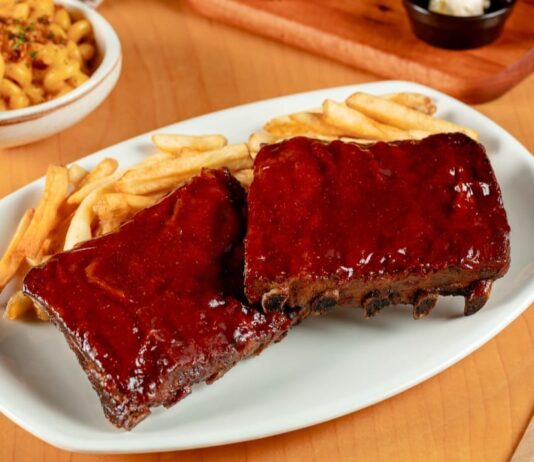 Outback Steakhouse inaugura primeiro restaurante em Campina Grande. Rede de inspiração australiana chega a 163 unidades no Brasil; nova unidade será inaugurada no Partage Shopping no dia 8 de abril